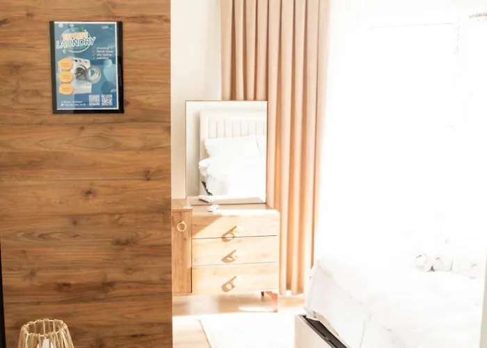 Two Bedroom King Th30